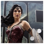 san-diego-comic-con-2017-dc-collectibles-029.jpg