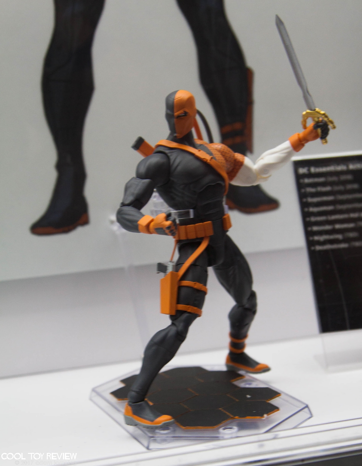 san-diego-comic-con-2017-dc-collectibles-048.jpg