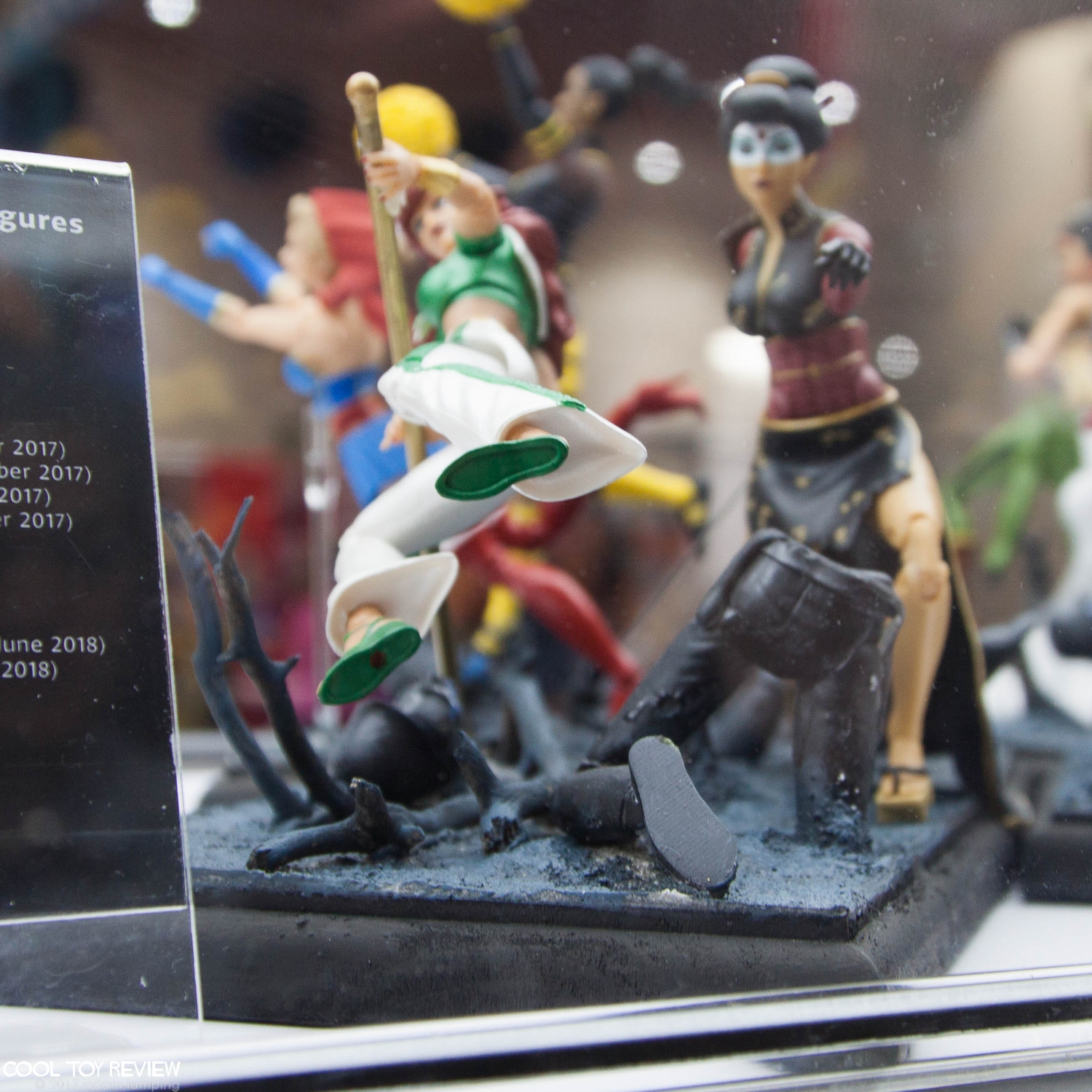 san-diego-comic-con-2017-dc-collectibles-056.jpg