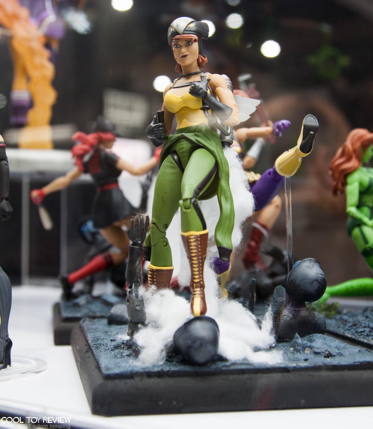 san-diego-comic-con-2017-dc-collectibles-074.jpg