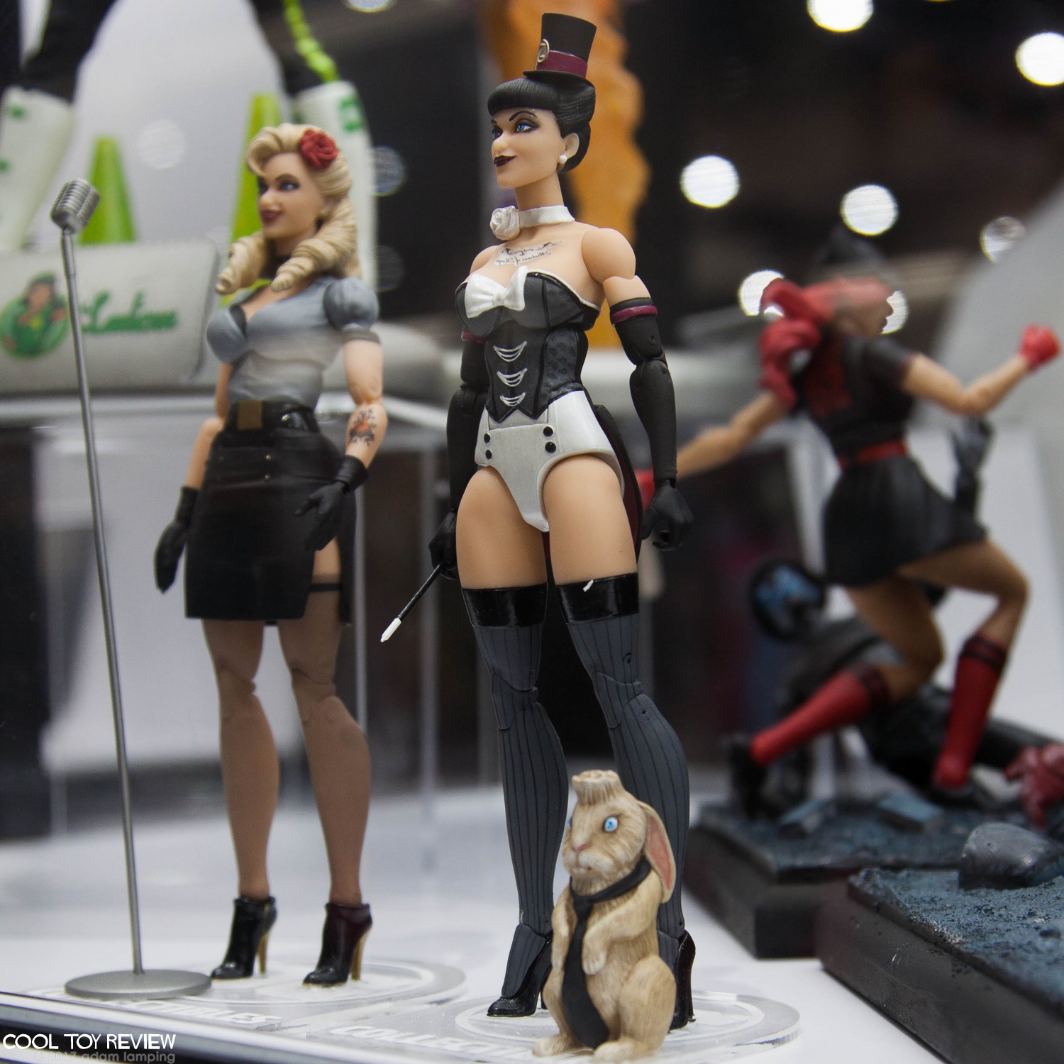 san-diego-comic-con-2017-dc-collectibles-076.jpg