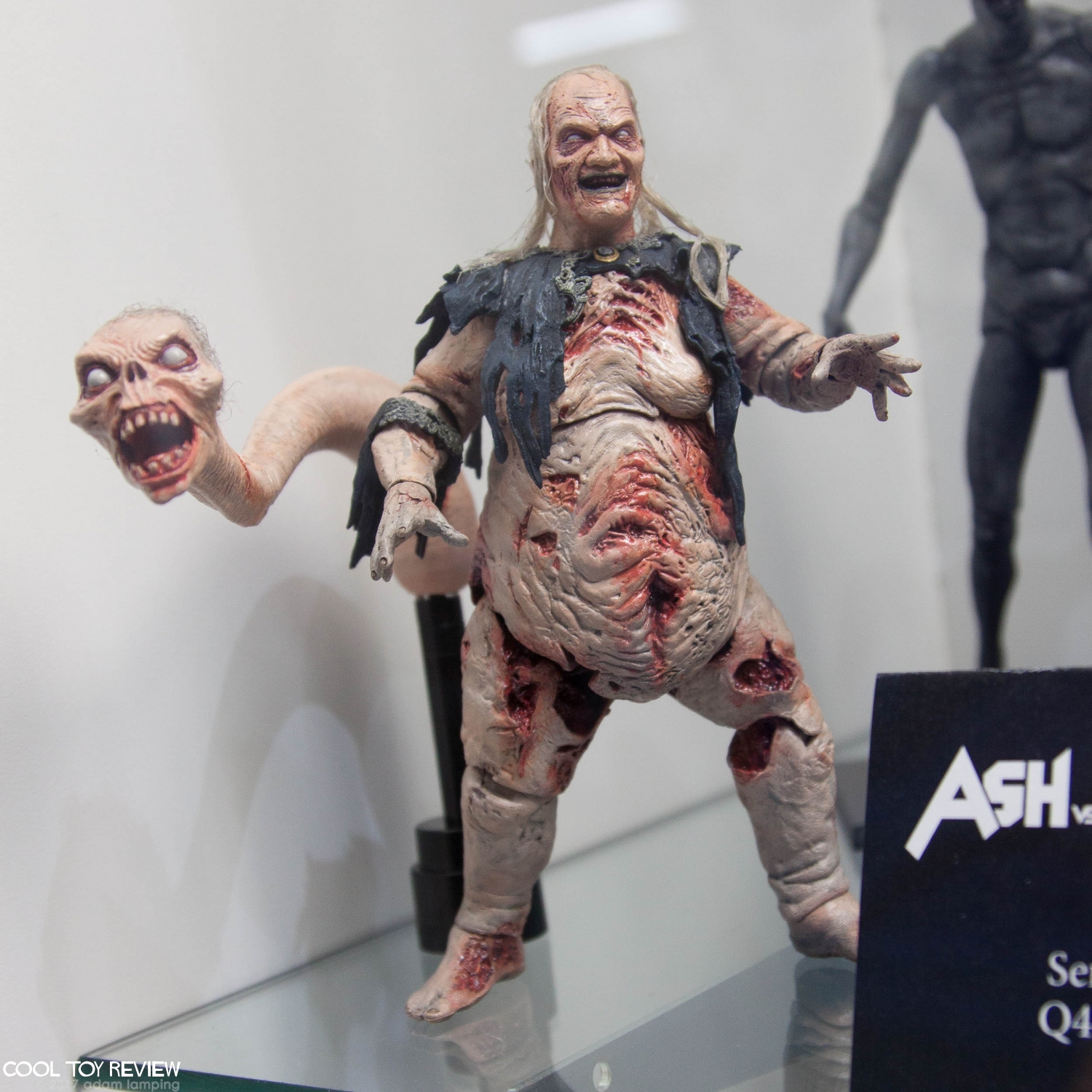 san-diego-comic-con-2017-neca-120.jpg