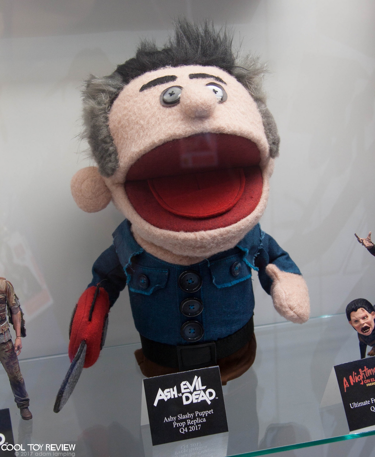 san-diego-comic-con-2017-neca-123.jpg