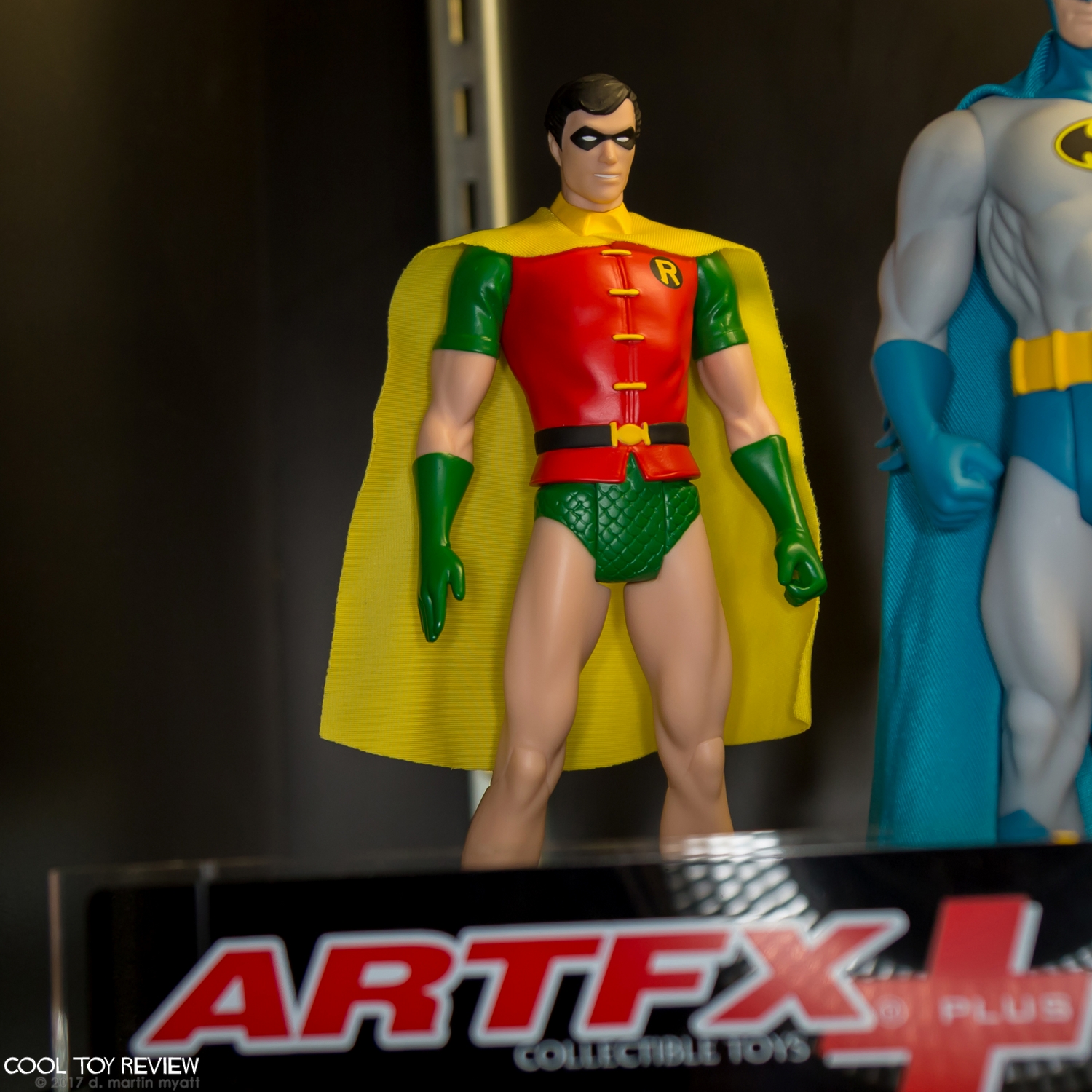 Kotobukiya-2017-International-Toy-Fair-032.jpg