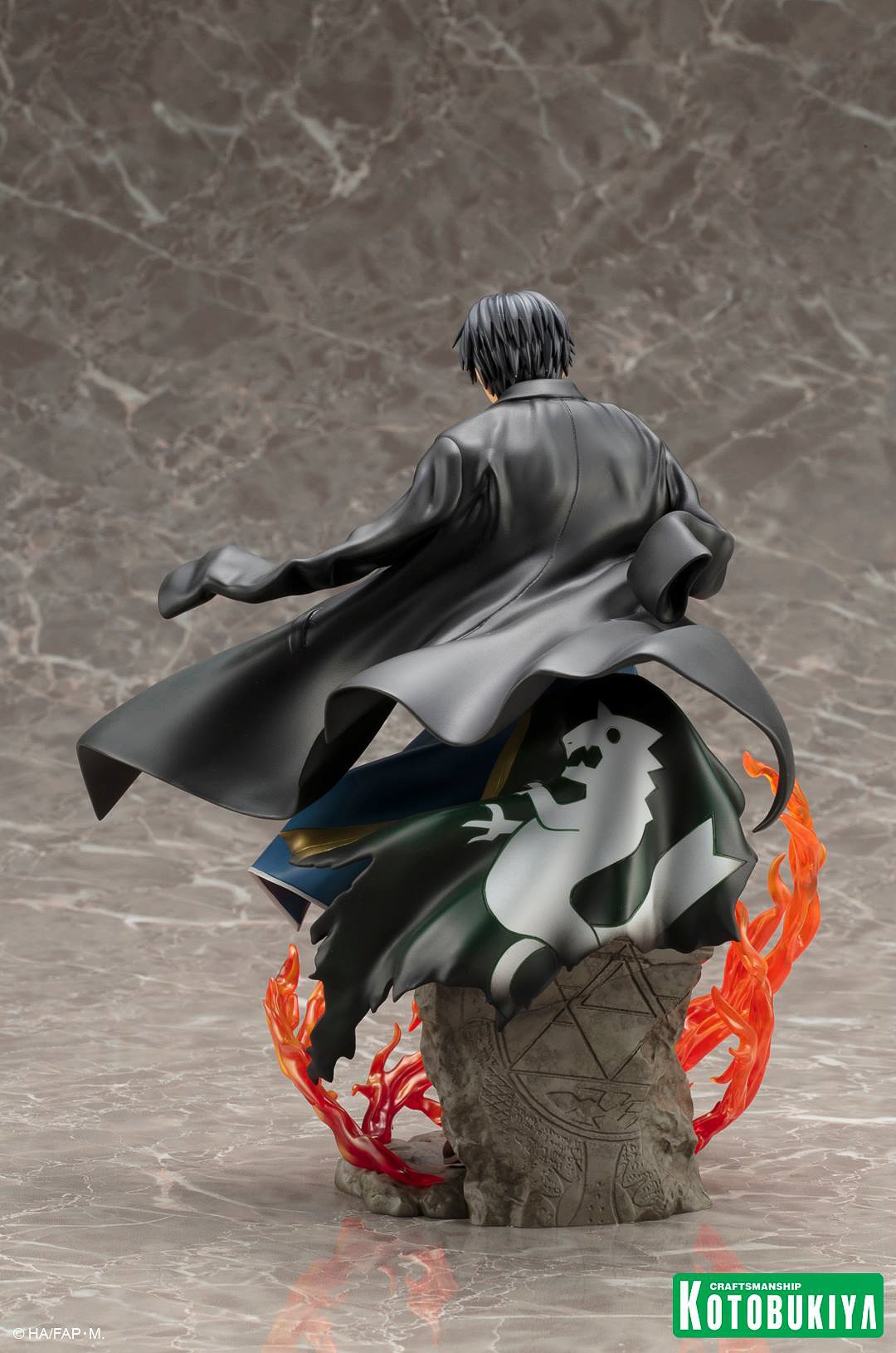 Fullmetal-Alchemist-Brotherhood-Roy-Mustang-ARTFX-J-004.jpg