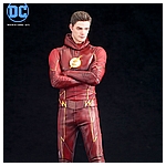 Kotobukiya-Barry-Allen-The-Flash-ARTFX-plus-statue-015.jpg