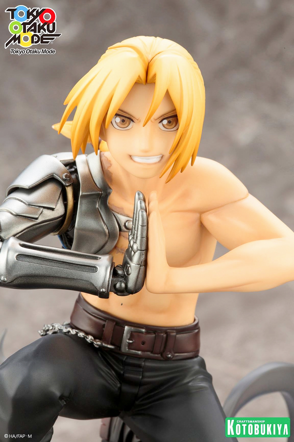 Kotobukiya-Fullmetal-Alchemist-ARTFX-J-Edward-Elric-010.jpg