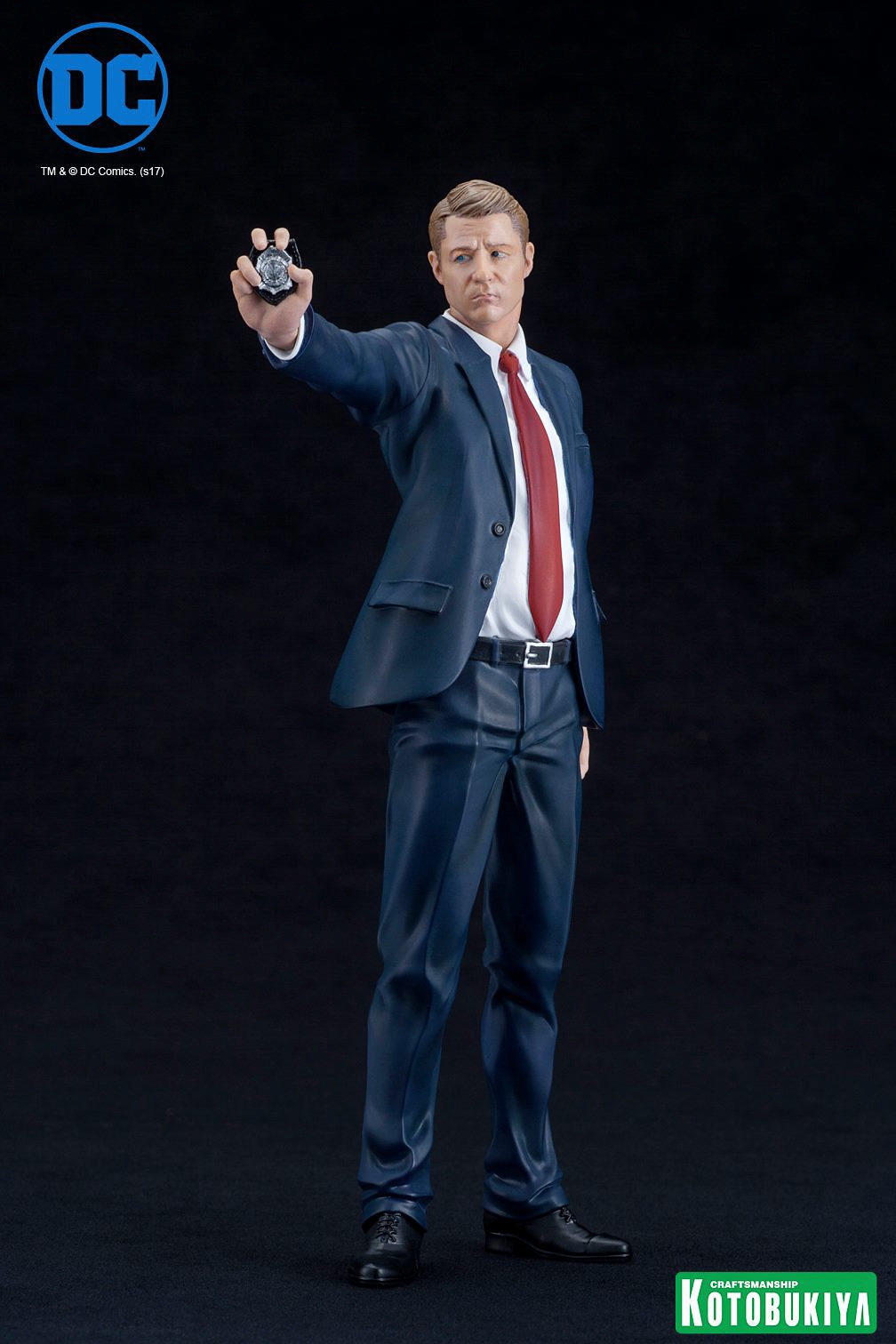 Kotobukiya-Gotham-James-Jim-Gordon-ARTFX-plus-006.jpg