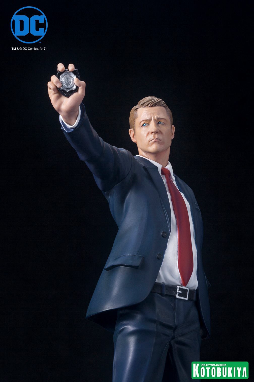 Kotobukiya-Gotham-James-Jim-Gordon-ARTFX-plus-009.jpg