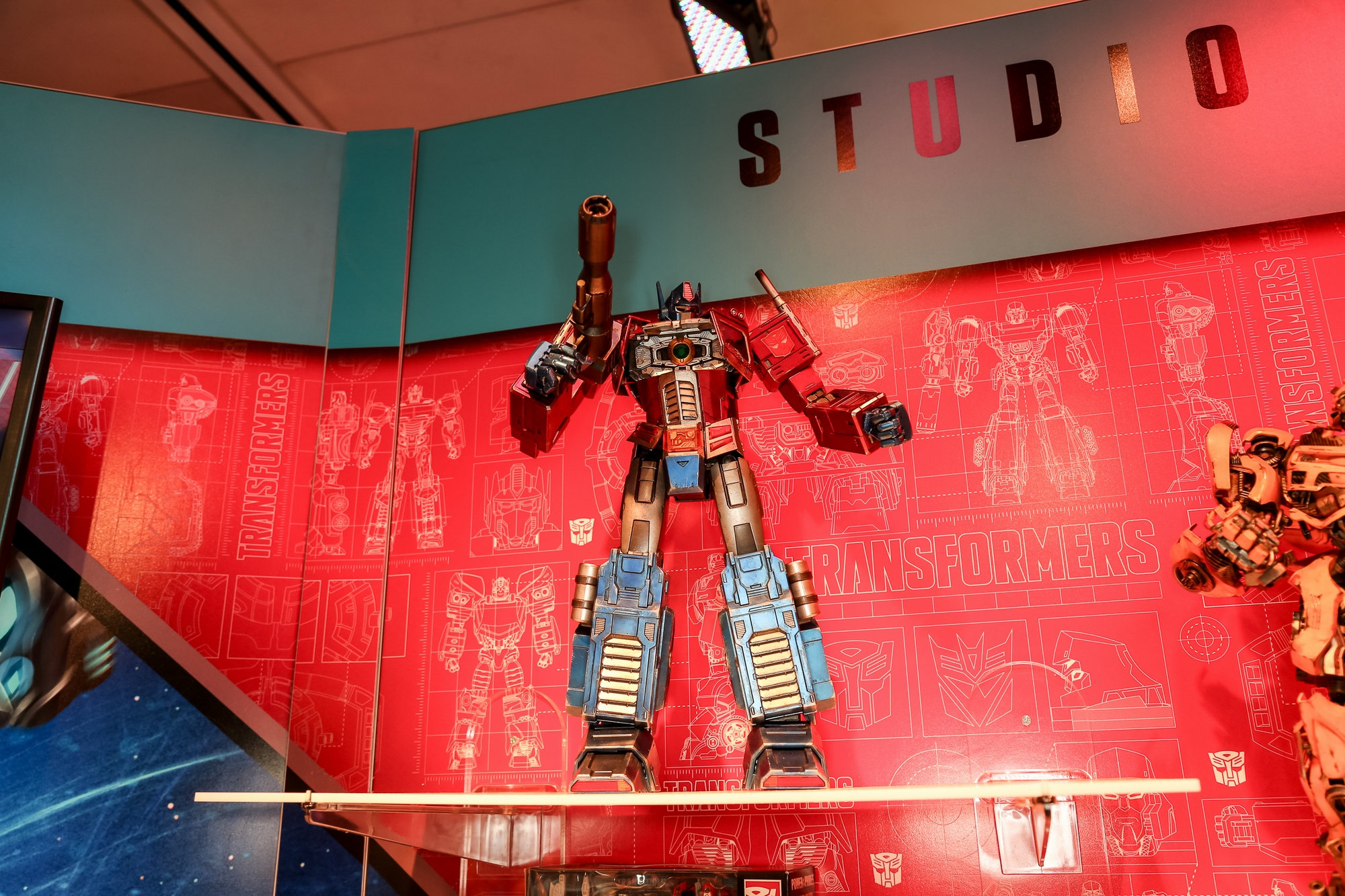 2018-International-Toy-Fair-Hasbro-Transformers-001.jpg
