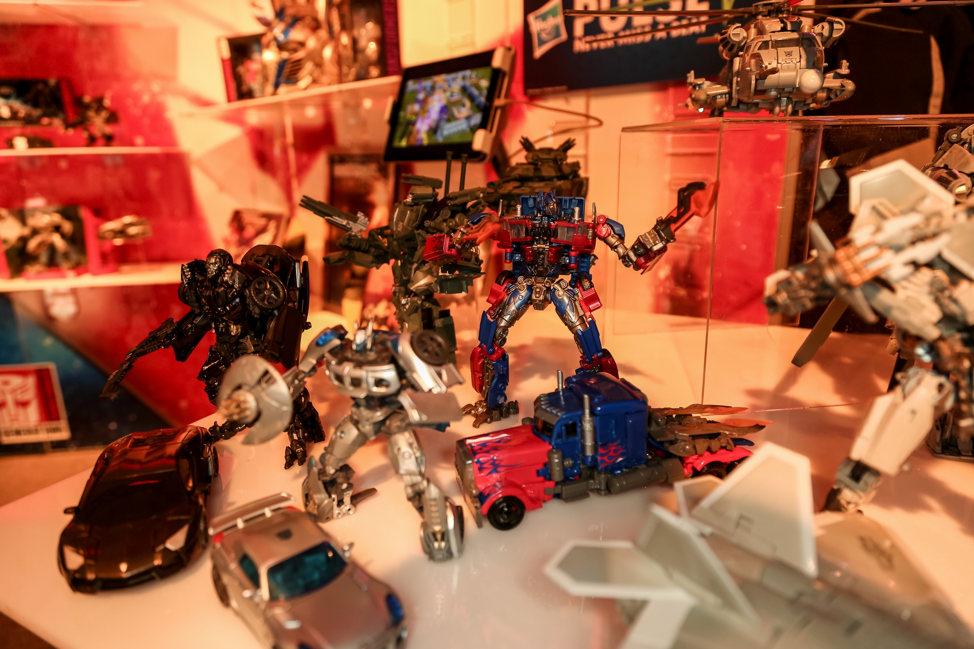 2018-International-Toy-Fair-Hasbro-Transformers-040.jpg