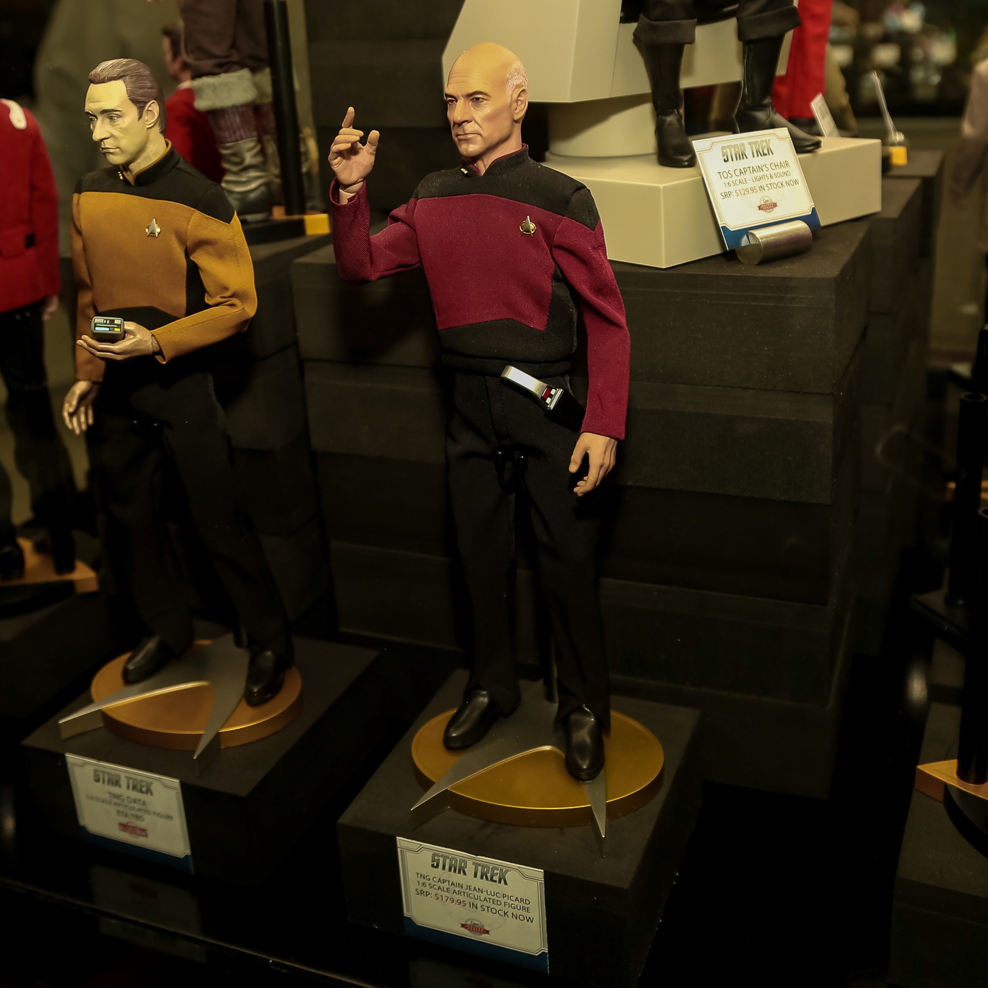 2018-International-Toy-Fair-QMx-Quantum-Mechanix-010.jpg