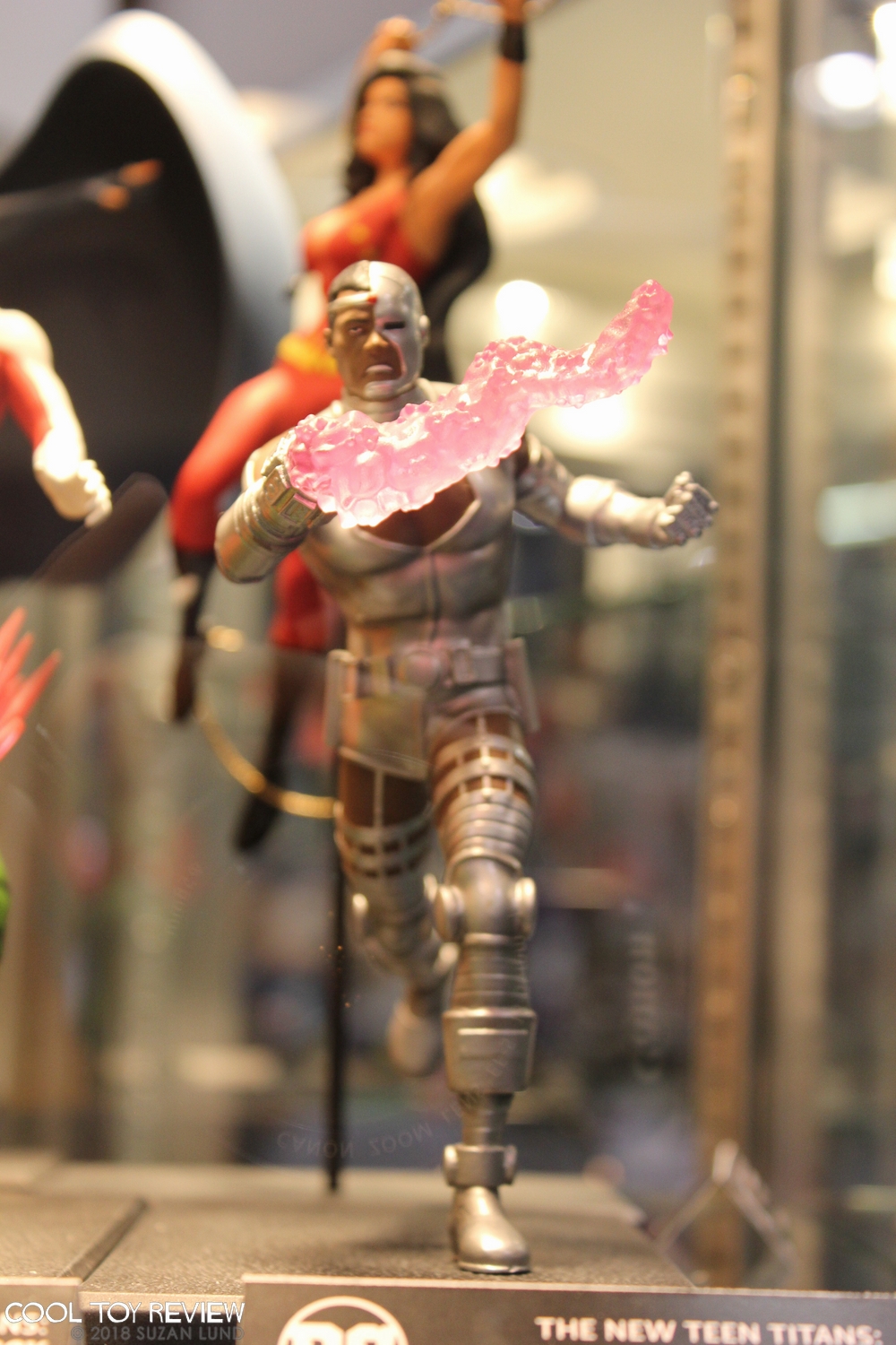 WonderCon-2018-DC-Collectibles-013.jpg