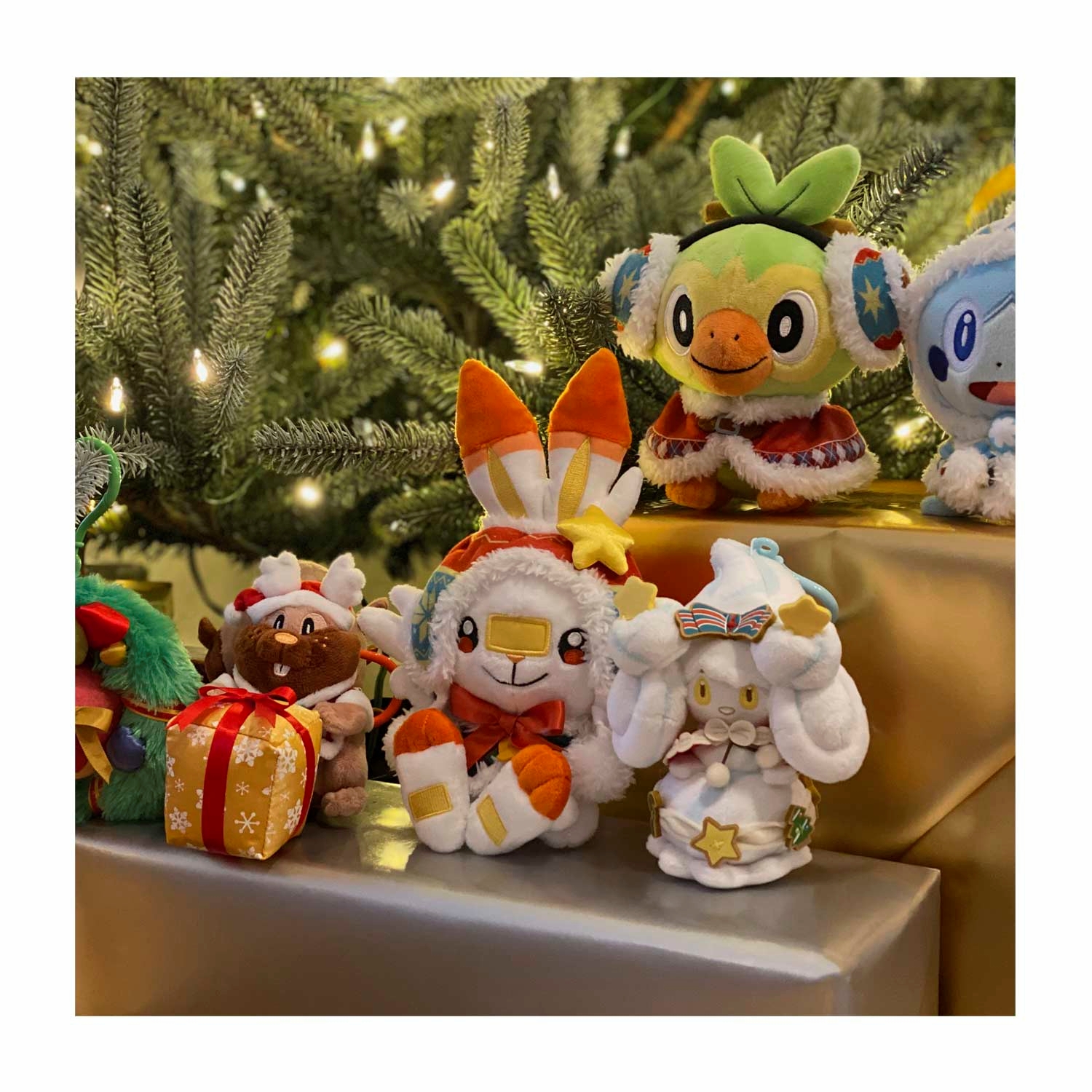 Pokemon_Winter_Carnival_Poke_Plush_Group_2_Lifestyle_Image.jpg