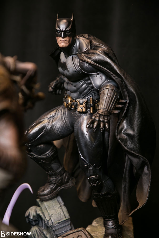 Sideshow-Con-2020-DC-Comics-Collectibles-10.jpg