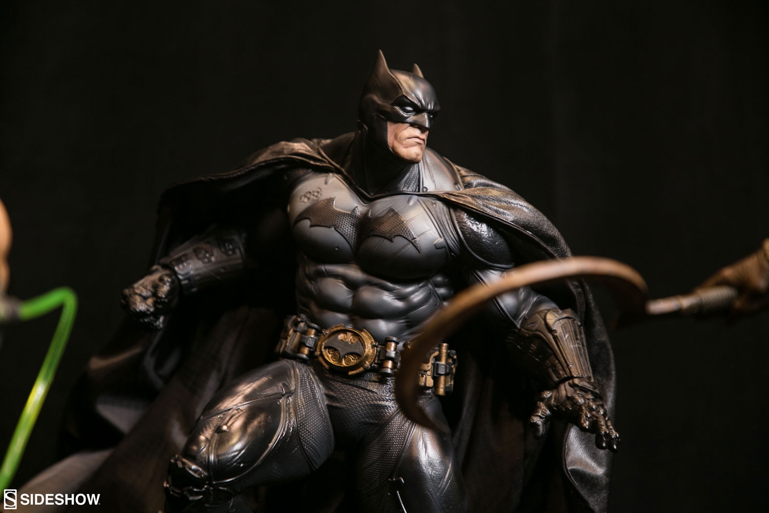 Sideshow-Con-2020-DC-Comics-Collectibles-11.jpg