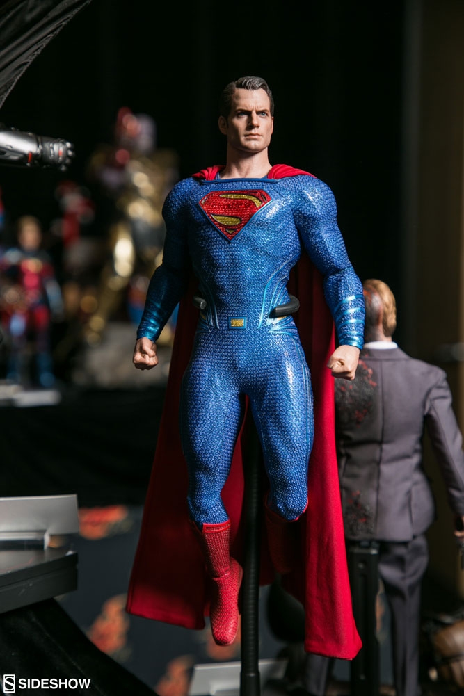 Sideshow-Con-2020-Hot-Toys-Collectibles-23-1.jpg