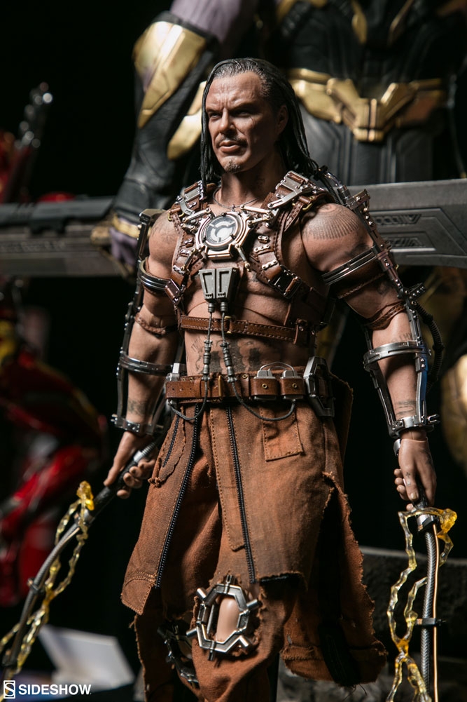 Sideshow-Con-2020-Hot-Toys-Collectibles-27.jpg