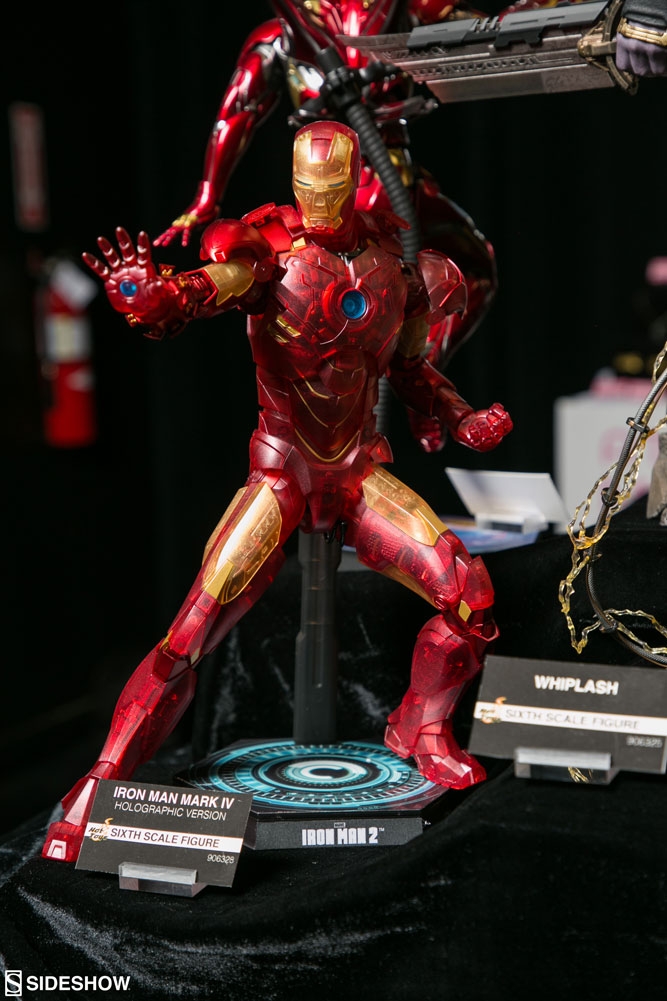 Sideshow-Con-2020-Hot-Toys-Collectibles-28.jpg