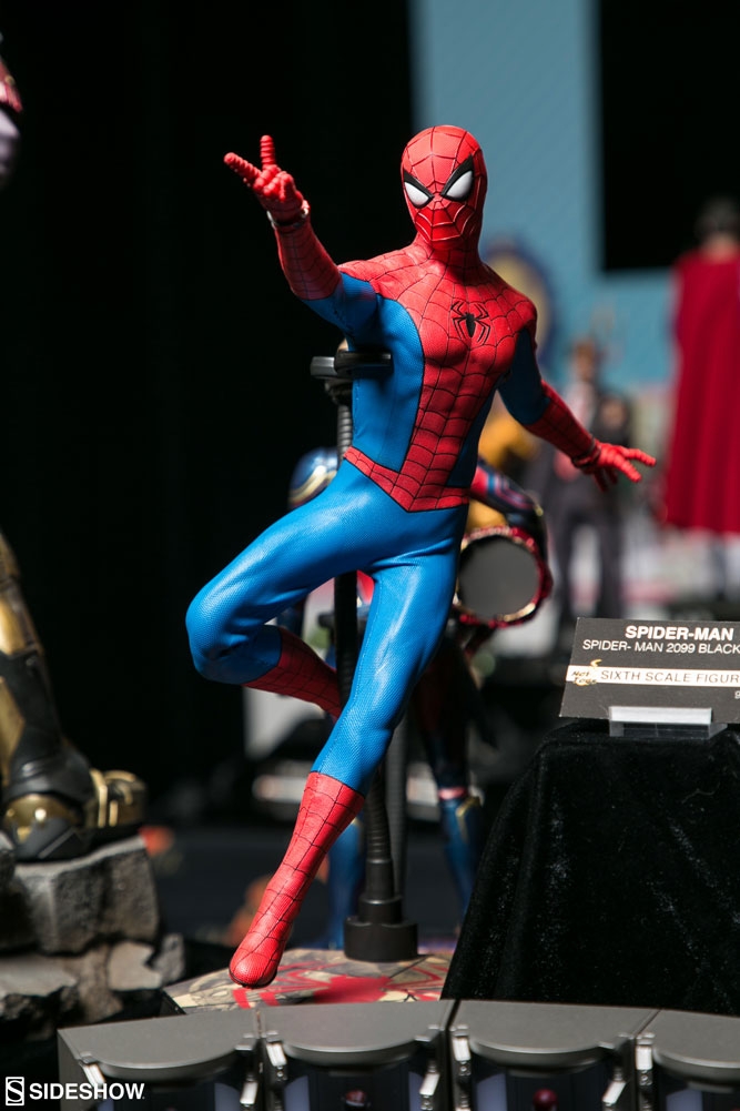 Sideshow-Con-2020-Hot-Toys-Collectibles-3.jpg