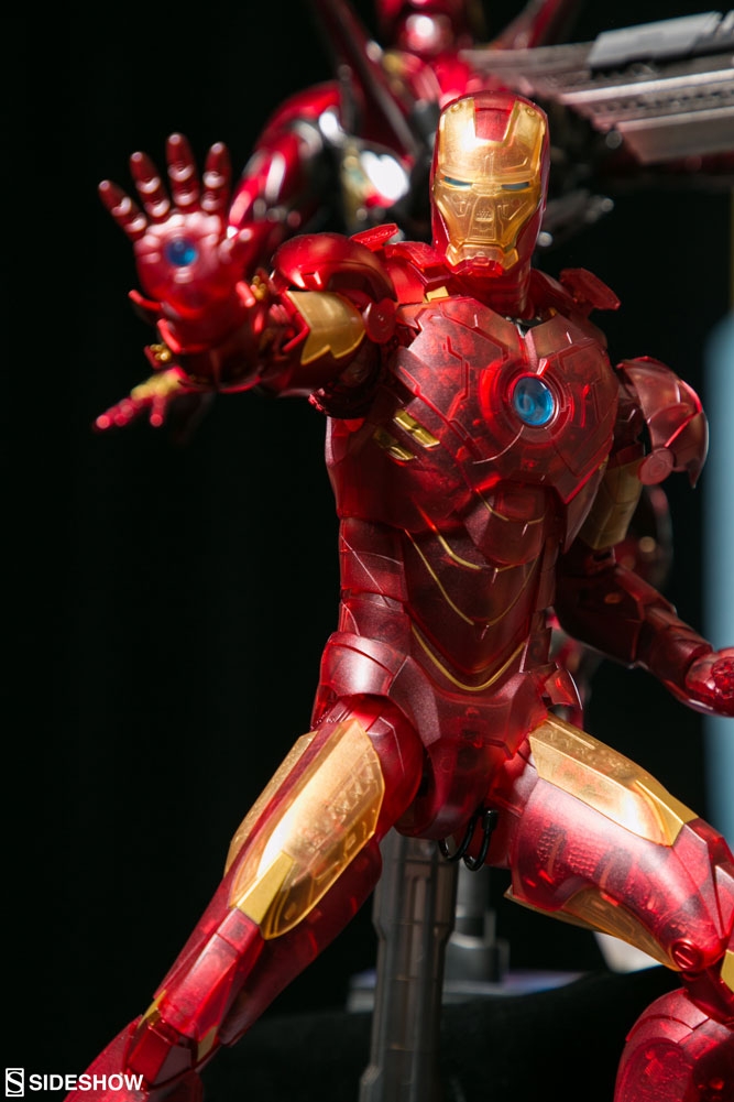 Sideshow-Con-2020-Hot-Toys-Collectibles-30.jpg