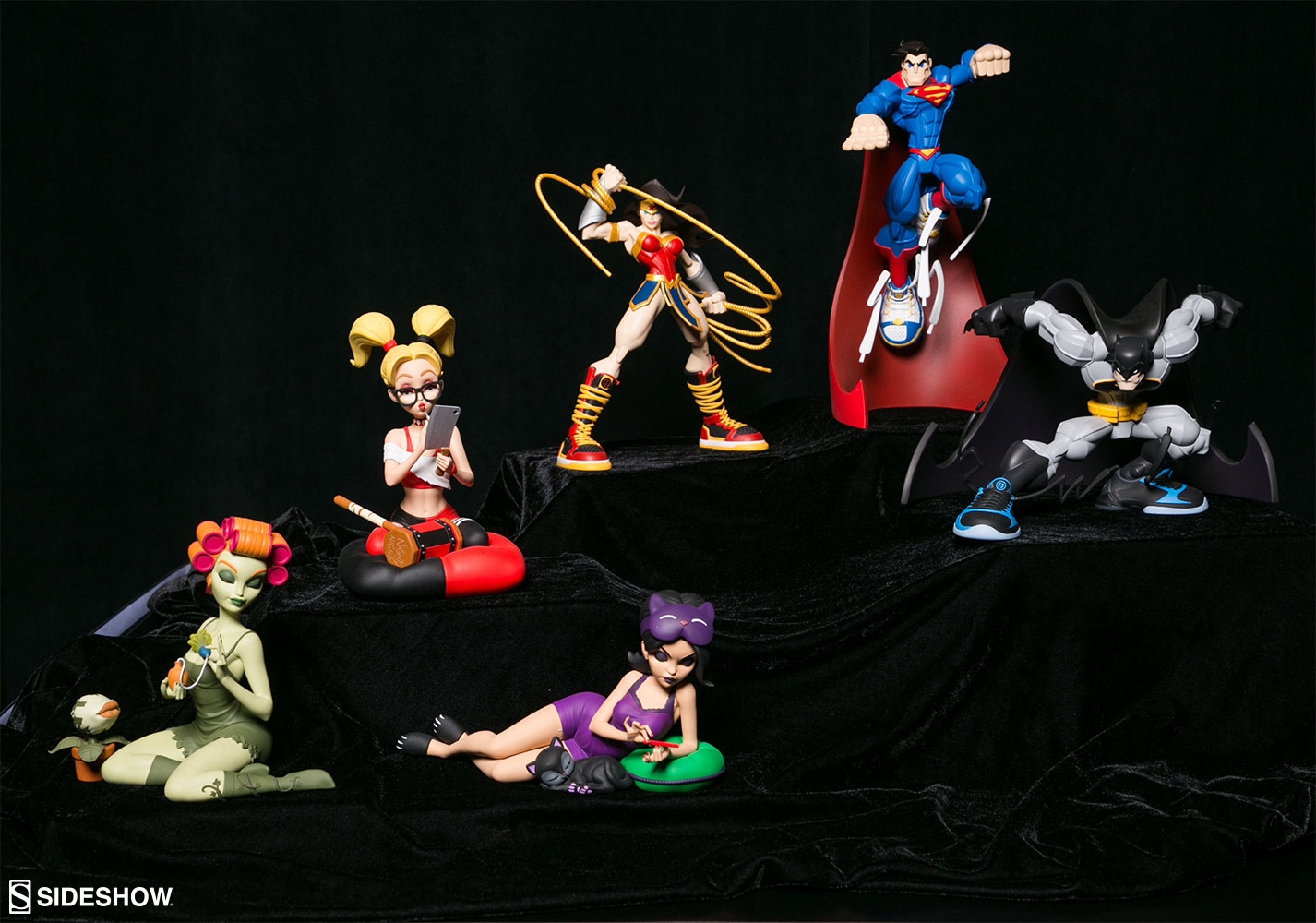 Sideshow-Con-2020-Unruly-Industries-DC-Comics-Collectibles-1.jpg