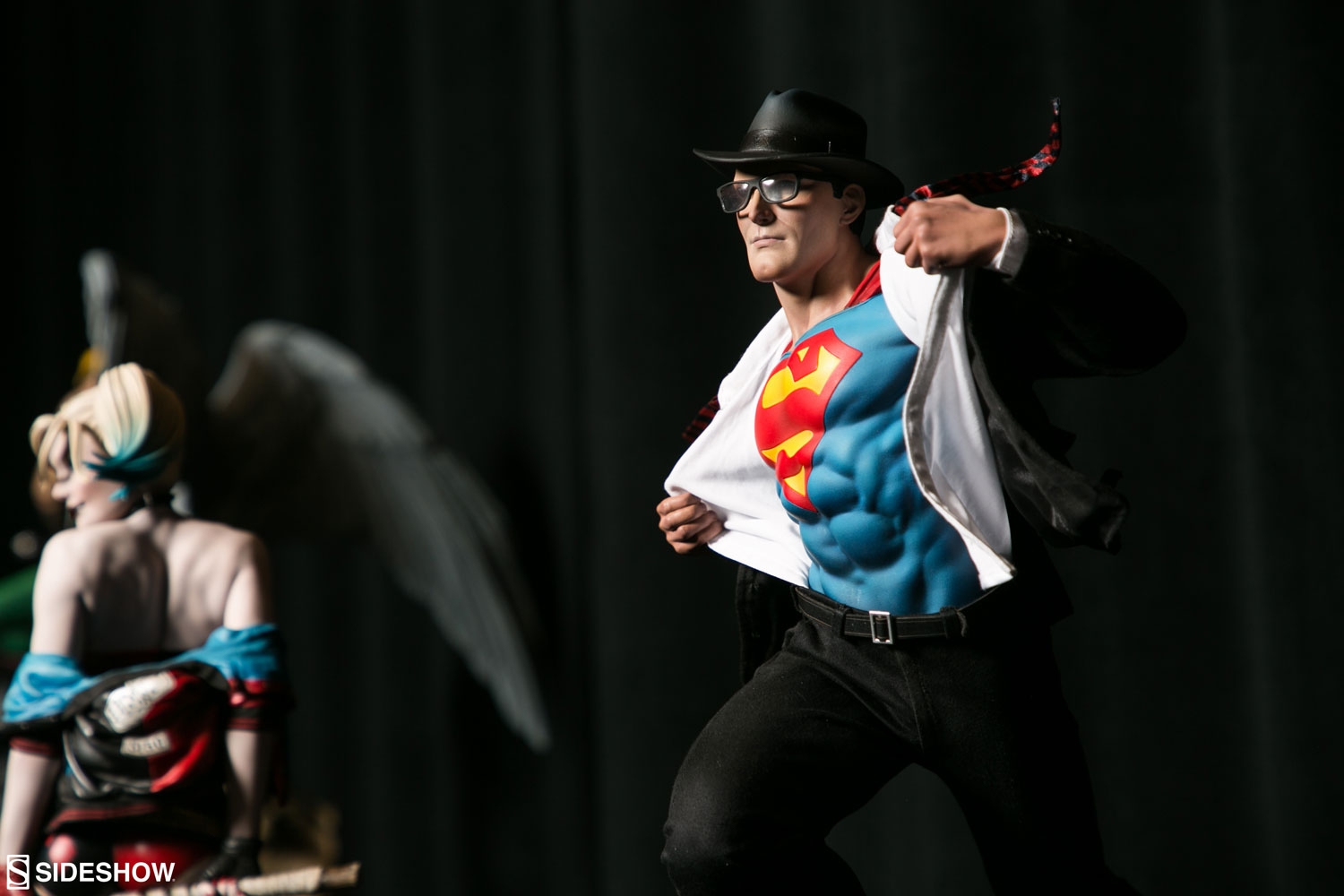 Sideshow-DC-Comics-Collectibles-11.jpg