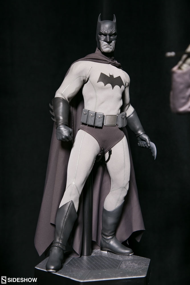 Sideshow-DC-Comics-Collectibles-6-1.jpg