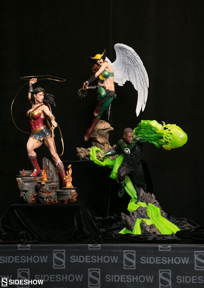 Sideshow-Con-2020-DC-Comics-Collectibles-1-1.jpg