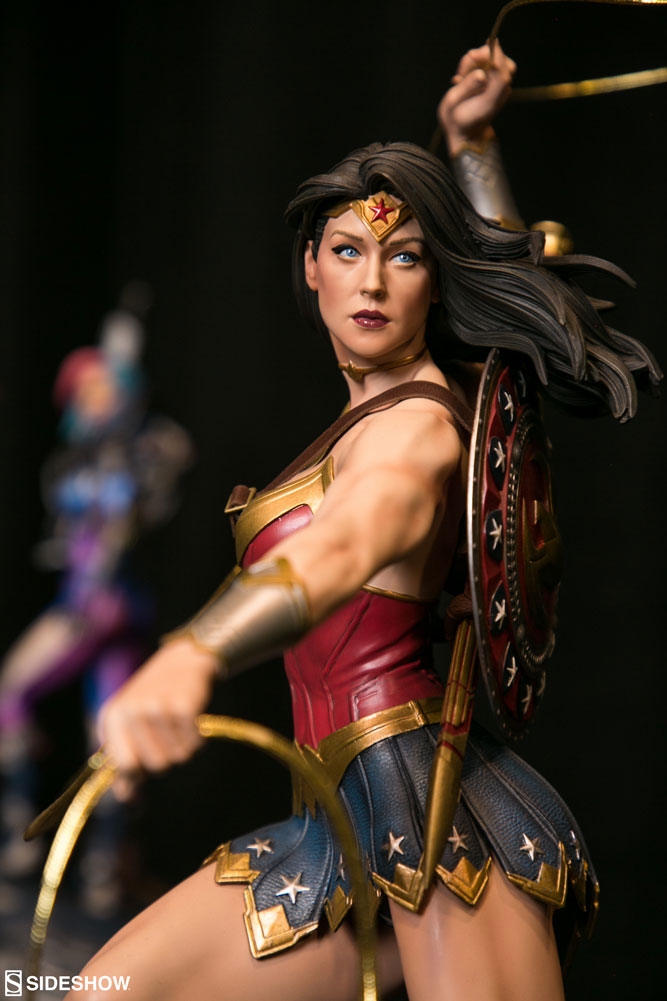 Sideshow-Con-2020-DC-Comics-Collectibles-5-1.jpg