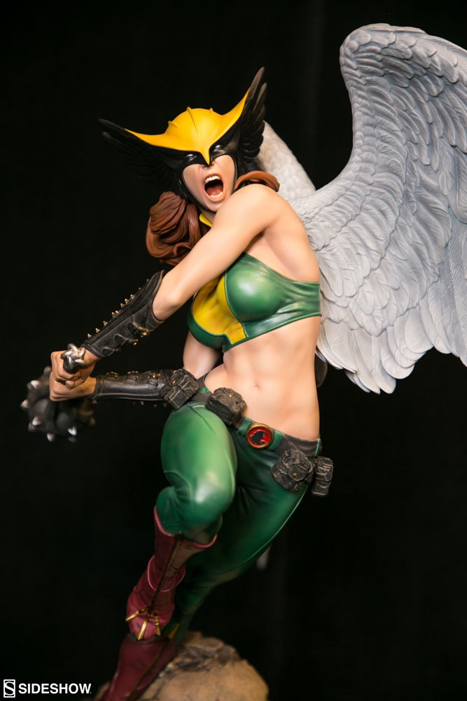 Sideshow-Con-2020-DC-Comics-Collectibles-9-1.jpg