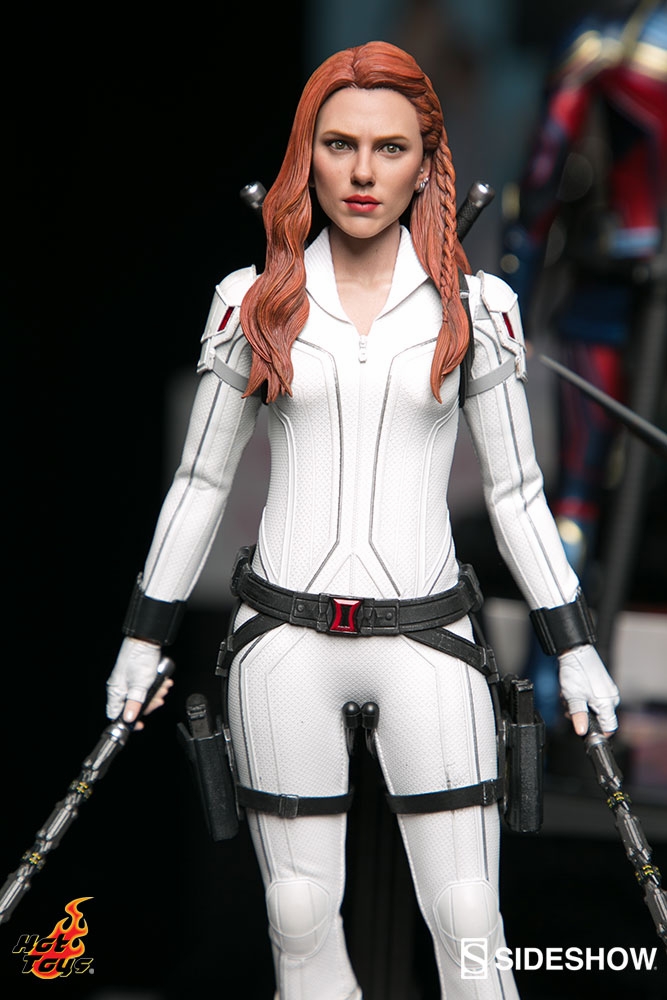 black-widow-taskmaster-marvel-hot-toys-sideshow-con-2020-08.jpg