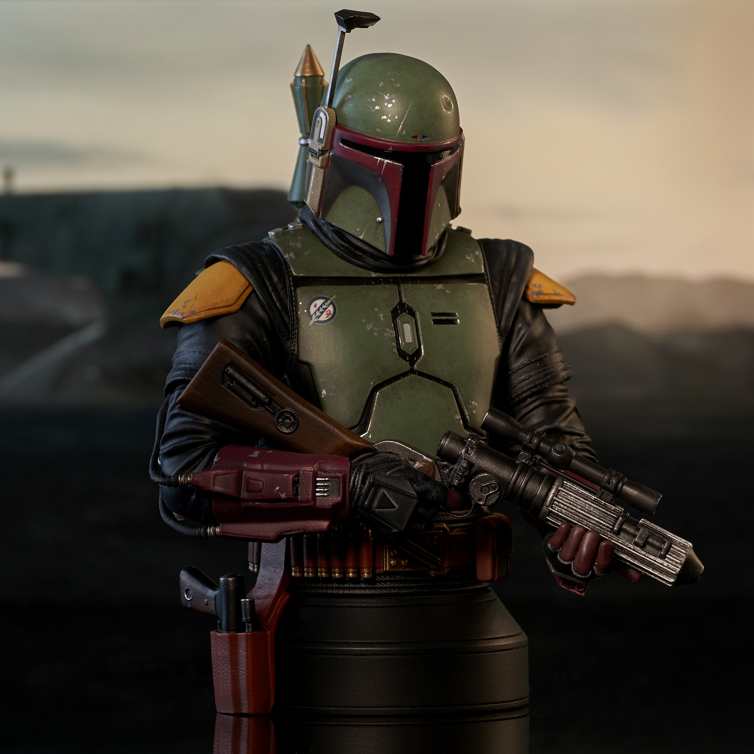 BoF_BobaFett_Bust_02.jpg