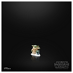 STAR WARS THE BLACK SERIES 6-INCH THE MANDALORIAN & GROGU (MALDO KREIS) Figures_oop 10.jpg