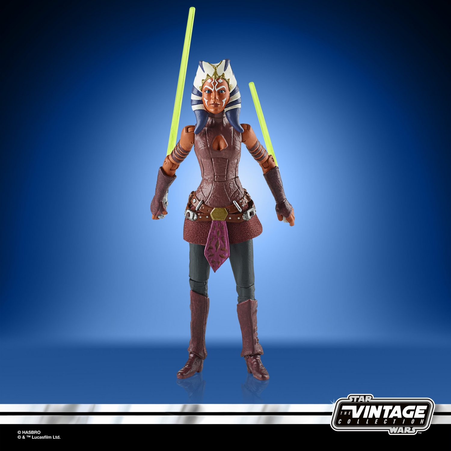 STAR WARS THE VINTAGE COLLECTION 3.75-INCH AHSOKA Figure_oop 1.jpg