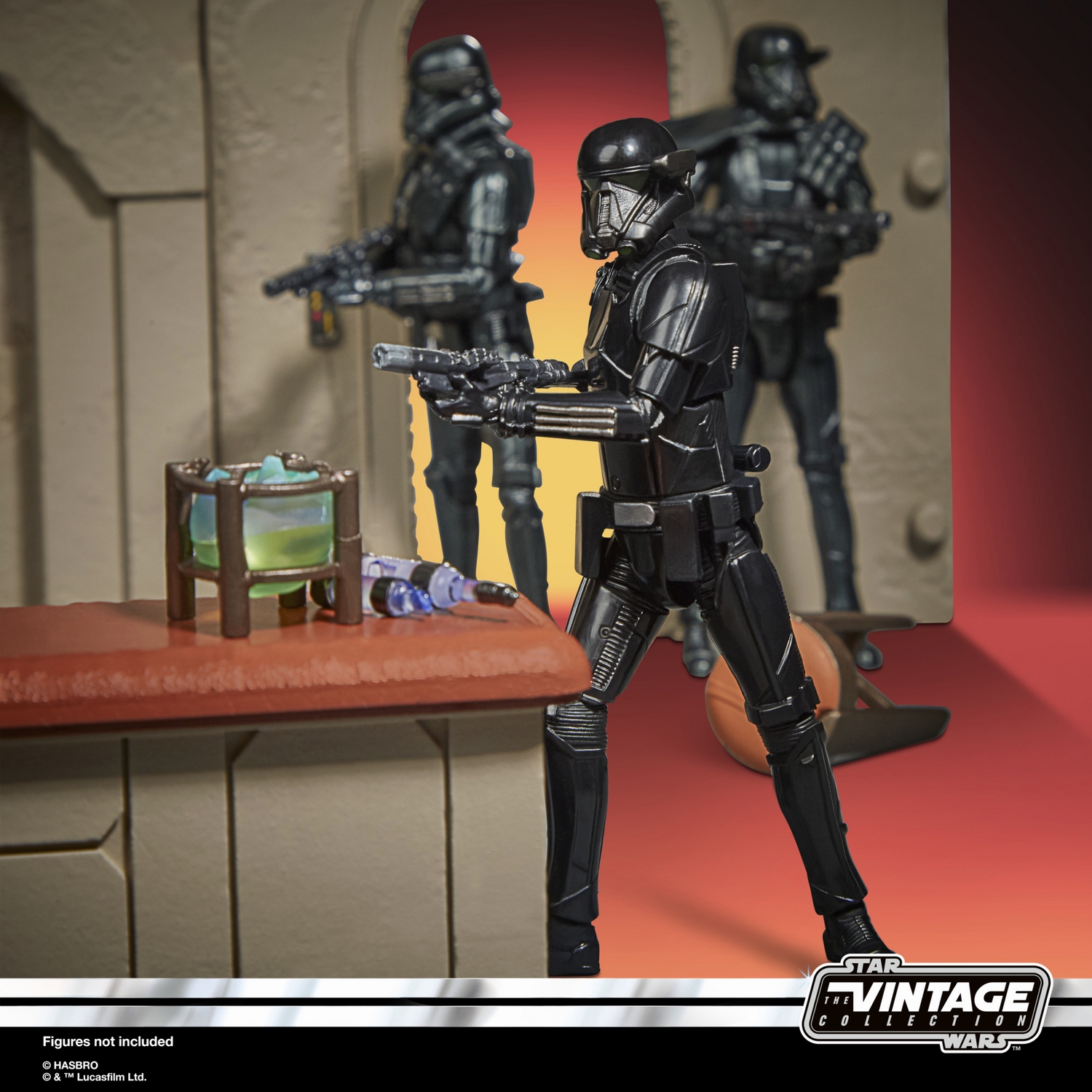 STAR WARS THE VINTAGE COLLECTION 3.75-INCH NEVARRO CANTINA Playset _oop 17.jpg