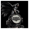 ZSJL-Batman-on-Batsignal-DLX-Art-Scale-1-10-02-low.jpg
