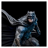 ZSJL-Batman-on-Batsignal-DLX-Art-Scale-1-10-07-low.jpg