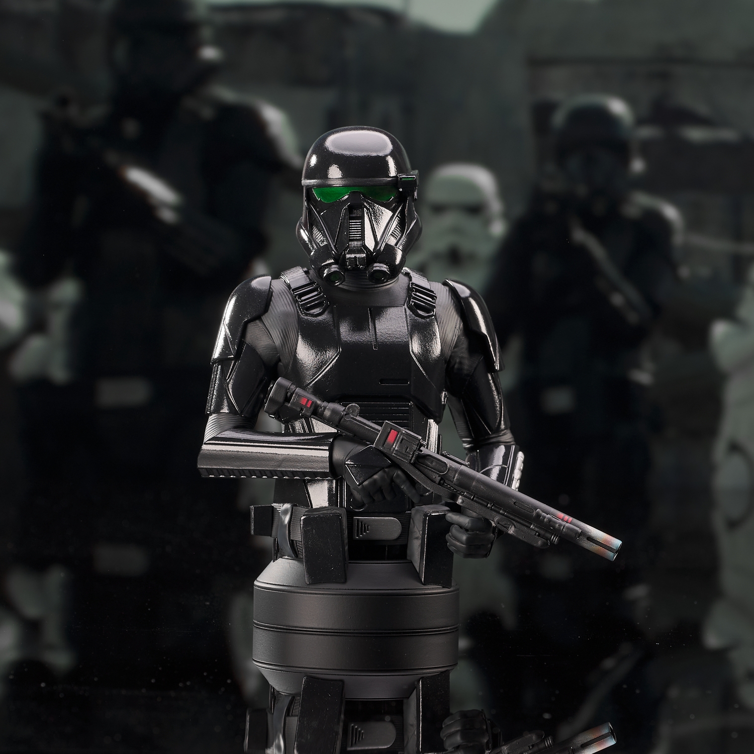 SW_DeathTrooper_Bust_01.jpg