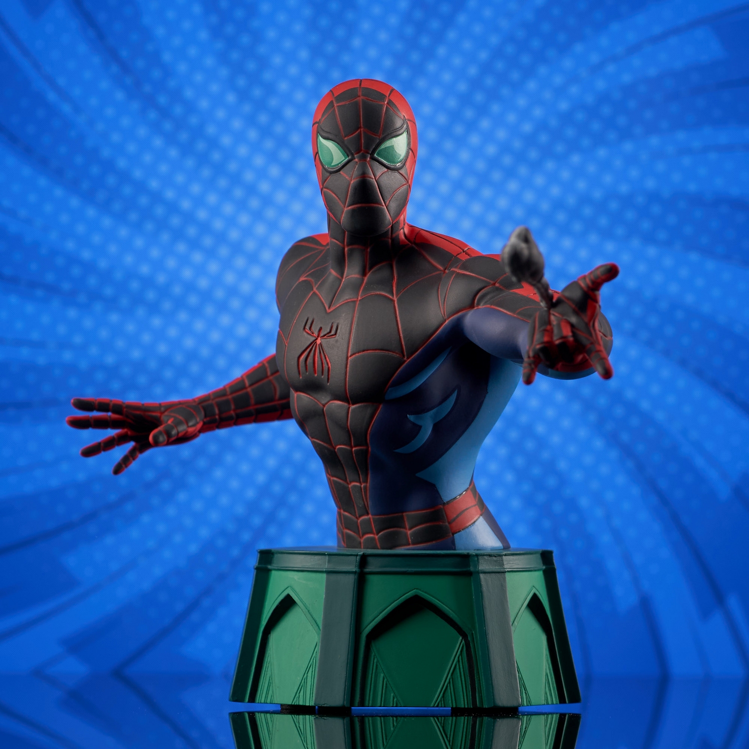 Marvel_SpiderSenseSpiderman_Bust_01.jpg