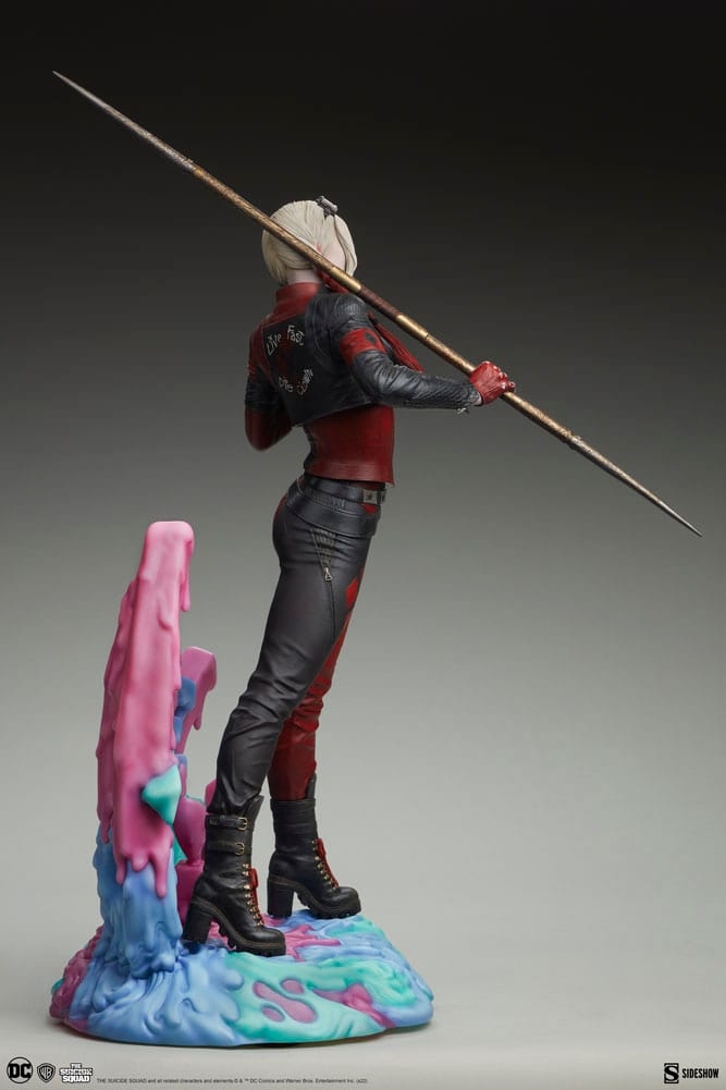 harley-quinn-premium-format-figure_dc-comics_gallery_632e34a4bff46.jpg