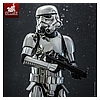 stormtrooper-chrome-version_star-wars_gallery_62f53b985cb6b.jpg