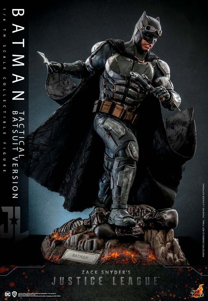 batman-tactical-batsuit-version_dc-comics_gallery_6323a78c3ebe2.jpg