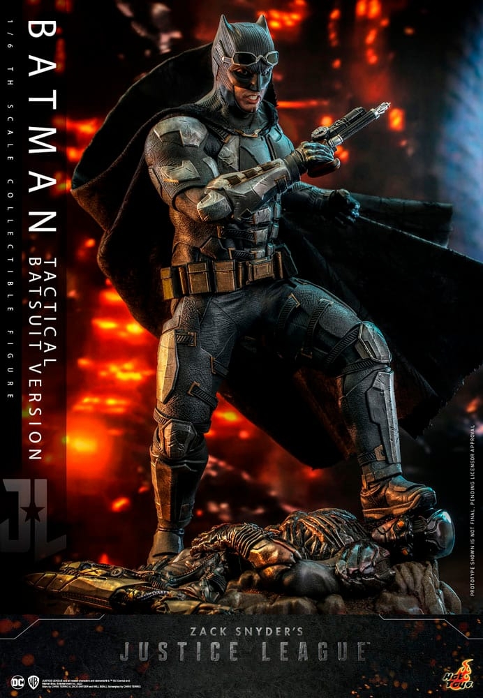 batman-tactical-batsuit-version_dc-comics_gallery_6323a78e4a86b.jpg