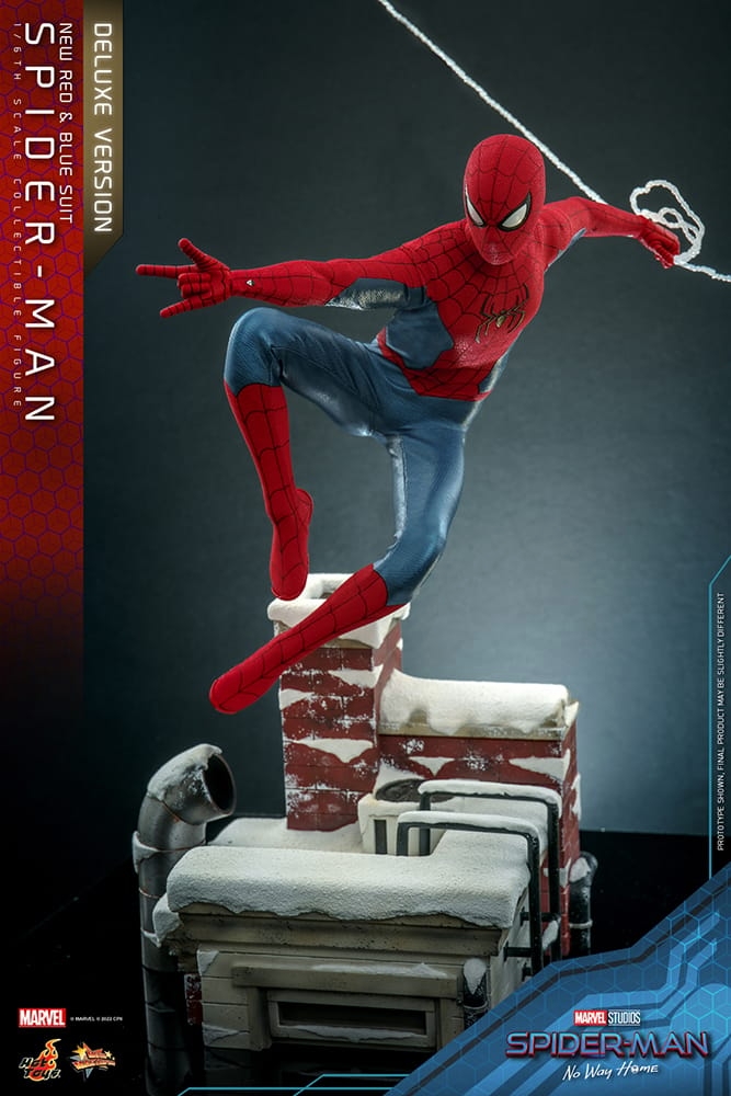 spider-man-new-red-and-blue-suit-deluxe-version_marvel_gallery_639cb42e7881a.jpg