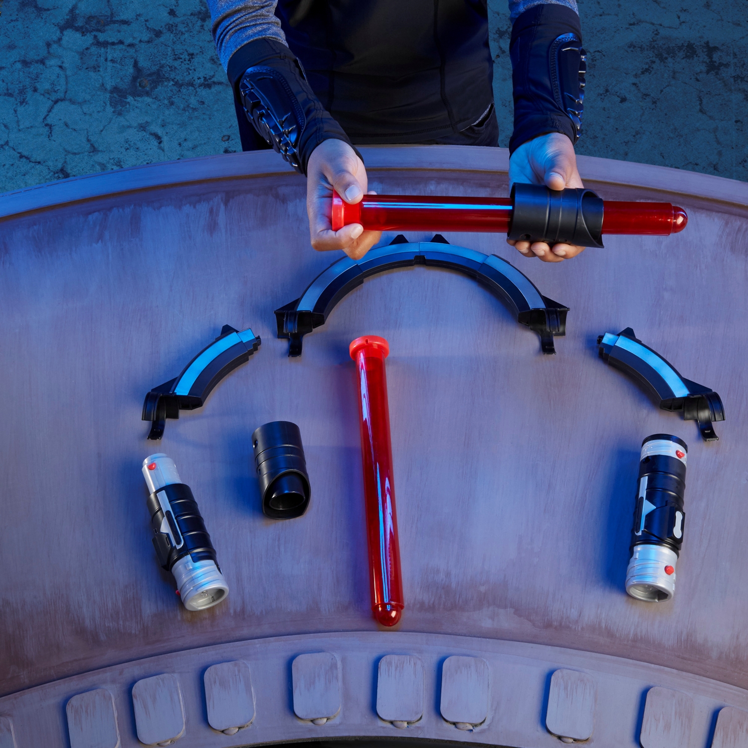 STAR WARS LIGHTSABER FORGE INQUISITOR MASTERWORKS SET 1.jpg