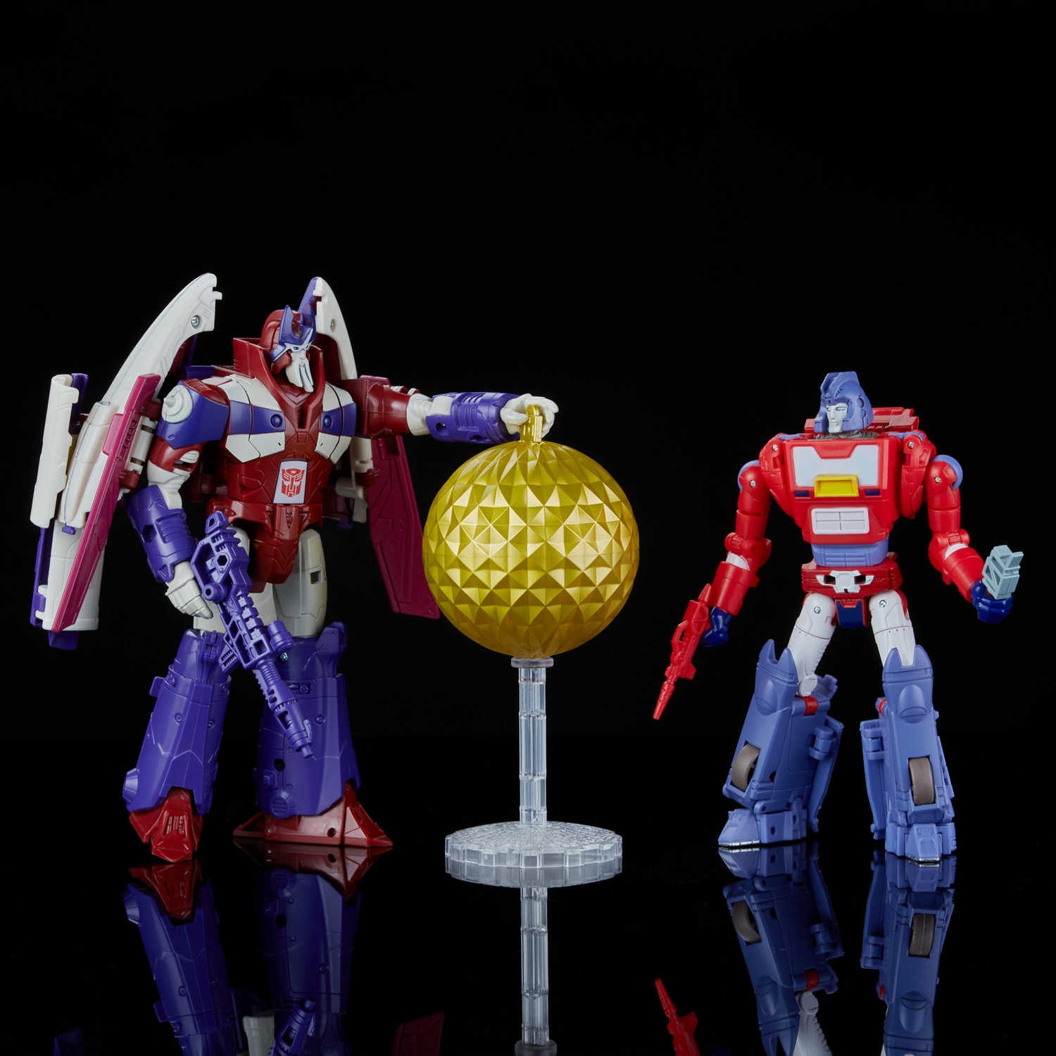 Transformers Legacy A Hero is Born Alpha Trion and Orion Pax 2-Pack  2.jpg