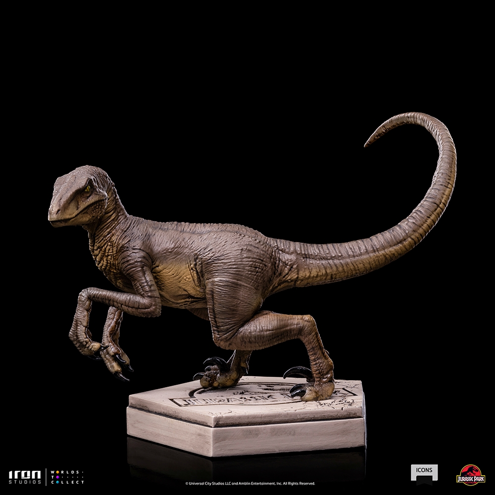 Velociraptor C-IS_02.jpg