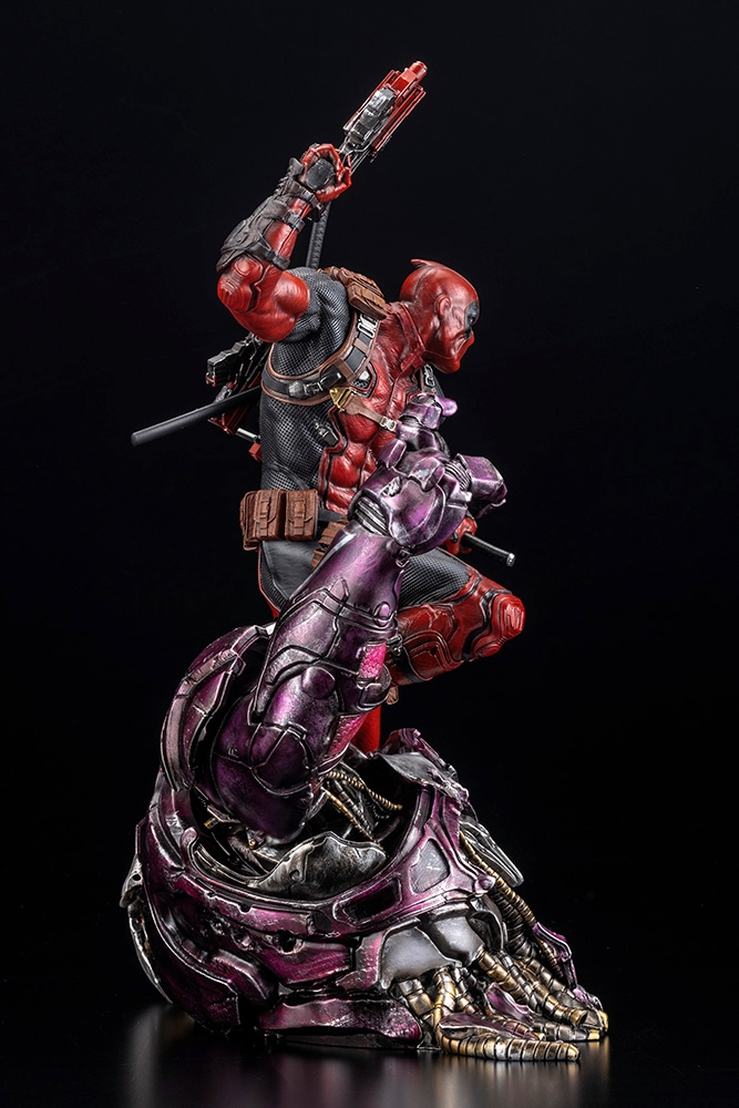 MK362_DEADPOOL_FASSS_06.jpg