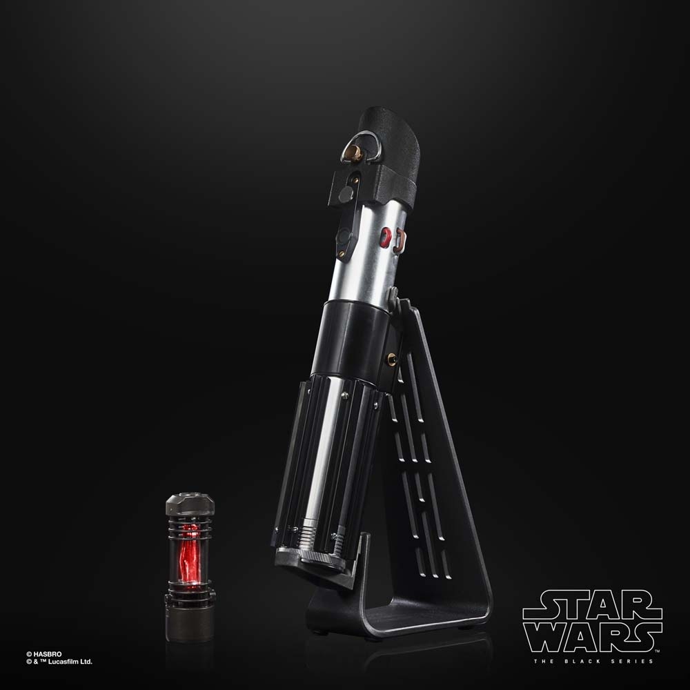black-series-vader-lightsaber-234.jpg
